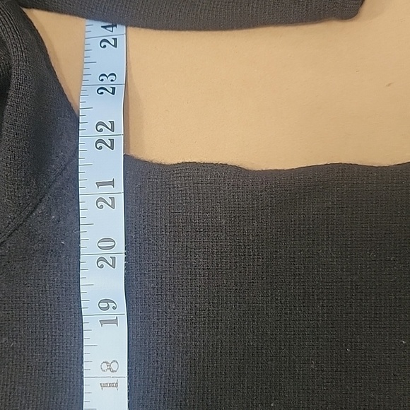 Unbranded, Size L Vintage Black 100% Pure Wool V Neck Sweater with Pockets - Picture 6 of 11